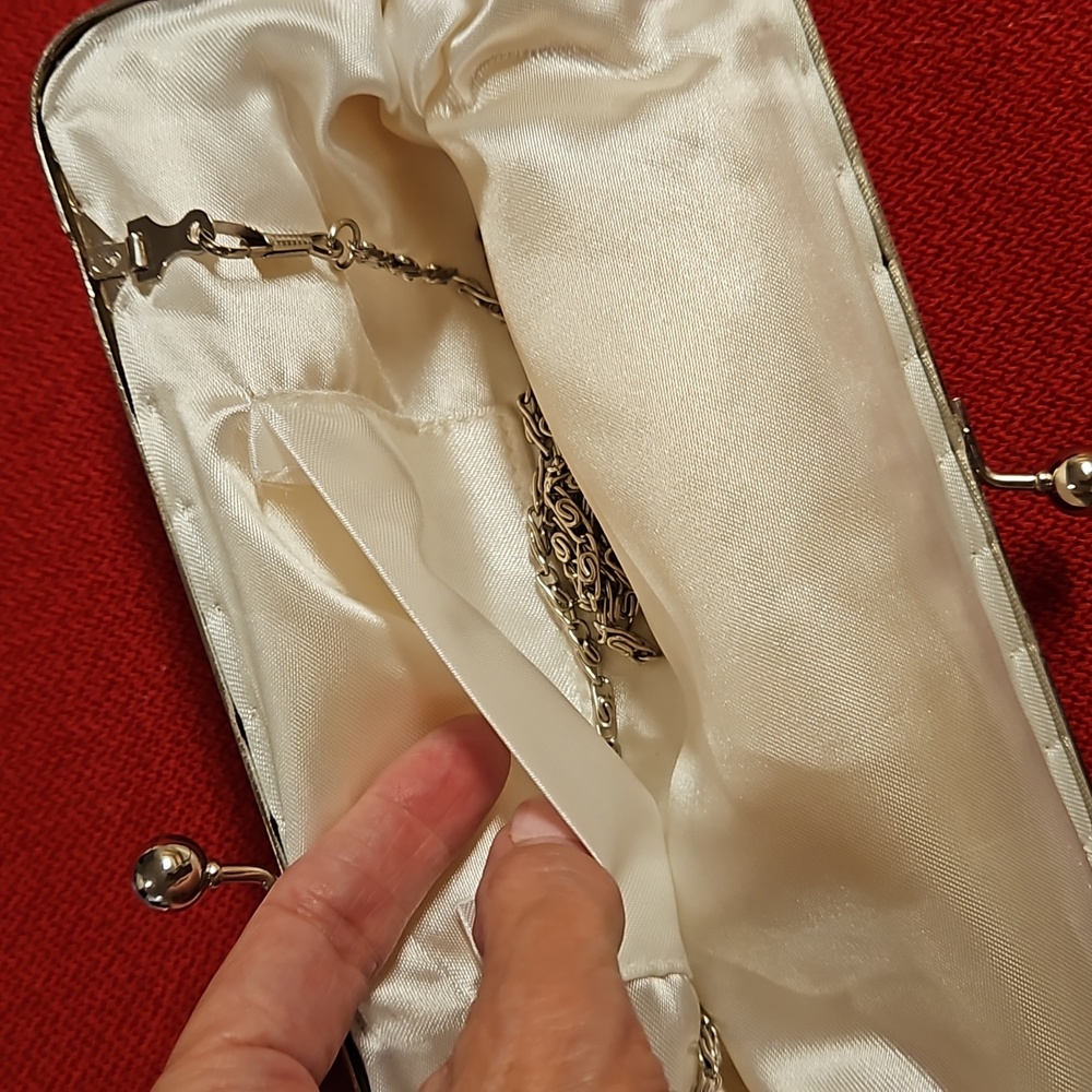White iridescent sequin and seed beads covered evening clutch wedding prom Gala - Picture 3 of 12